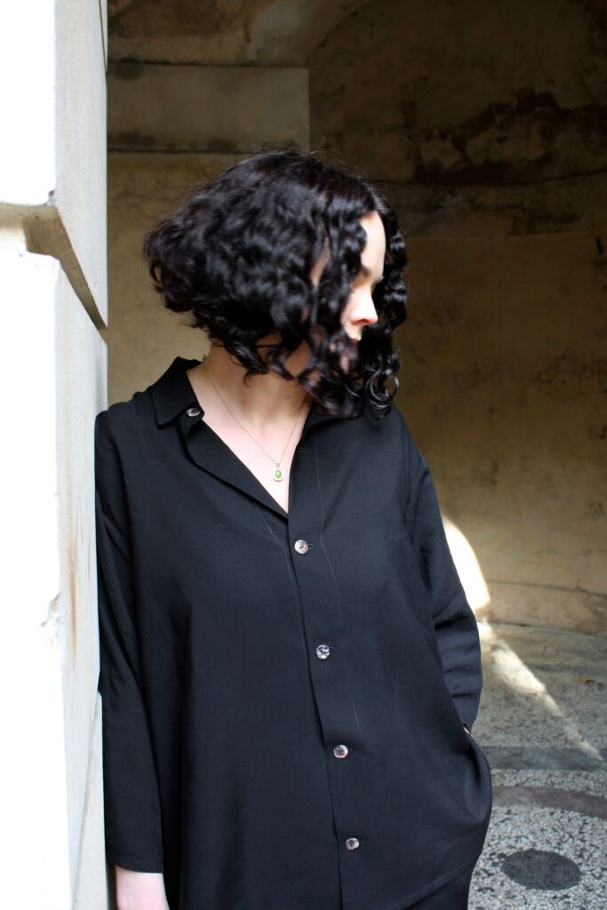 sulka studio oversized tencel blouse black